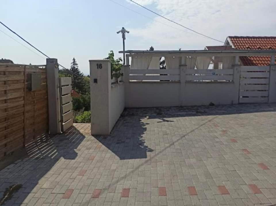 Balics Vendeghaz Villa Pecs Luaran gambar